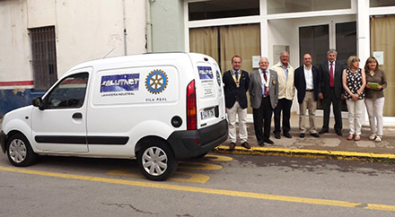 El Rotary Club Vila-real dona un vehículo industrial de reparto a la Fundació Primavera per la Salut Mental
