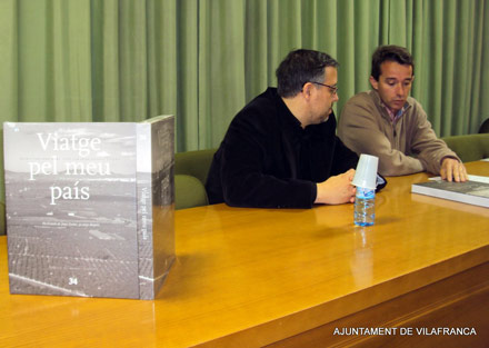 Joan Garí presenta en Vilafranca Viatge pel meu país Joan Garí presenta en Vilafranca Viatge pel meu país