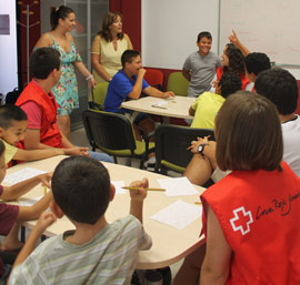 Benicàssim presenta su programa de ayuda a escolares durante el verano