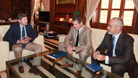 El cónsul de Rumanía visita al alcalde