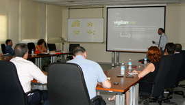 Más de 15 expertos cerámicos participan en la jornada de trabajo que pone en marcha el proyecto Vigilancer