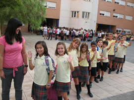 Los alumnos de Infantil y Primaria del Colegio San Cristóbal han regresado hoy a las aulas
