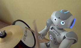 Un robot de la UJI se sitúa entre los finalistas en una competición de robots interactivos