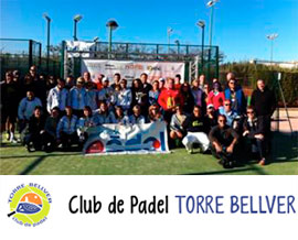 El equipo femenino del Club de pàdel Torrebellver Campeón Autonómico Femenino