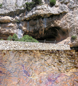 Nuevas pinturas rupestres en el Barranc de les Carabasses de Vilafranca