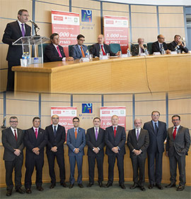 Más de 590 becas Santander para que universitarios valencianos realicen prácticas remuneradas en PYMEs