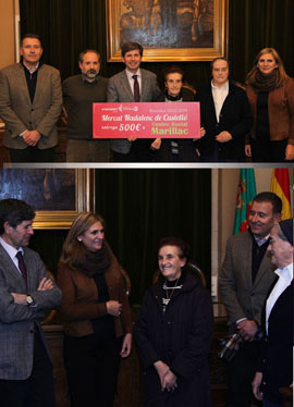 Acto de entrega del donativo solidario del 'Mercat Nadalenc'