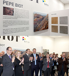 Colores Cerámicos convierte su stand de Cevisama en una sala de arte con la obra de Pepe Biot