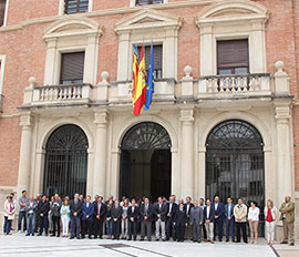 La corporación provincial guarda un minuto de silencio por Isabel Carrasco