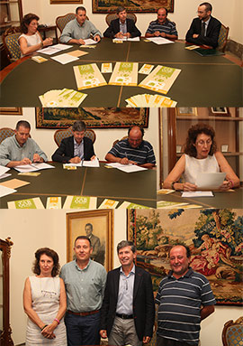 Firma del convenio para el 20 Premi Tardor de Poesia