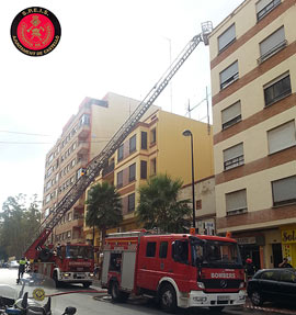 Incendio en una vivienda de la Avenida Cardenal Costa