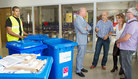 La Diputación inicia el servicio de recuperación de papel usado en 260 centros educativos y de carácter social de la provincia