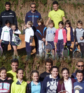 Roberto Bautista realiza un clinic para los alumnos de la escuela deportiva del Club de Campo del Mediterráneo