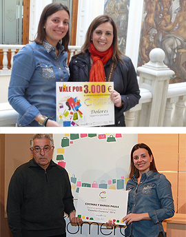 La concejala Carmen Albert entrega los premios de dos campañas comerciales