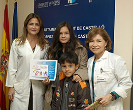 El General de Castelló premia a una niña de 12 años en su concurso navideño de postales