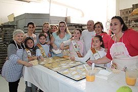 Benicàssim prepara su dulce más típico para las fiestas, la coqueta de Sant Antoni