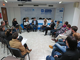 Reunión de Alfonso Bataller, candidato a la Alcaldía para Castellón dentro del proceso participativo OpenPPCS