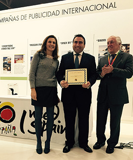 El alcalde de Vilafamés recibe la credencial como nuevo miembro de “Los Pueblos más bonitos de España”