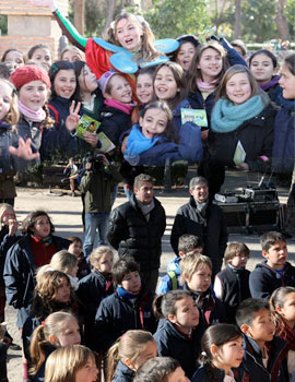 600 niños celebran el Día Mundial del Árbol en el parque Ribalta