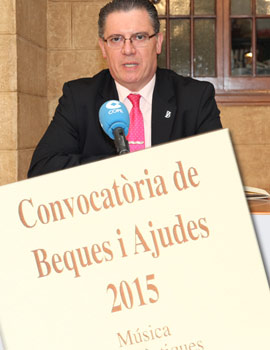 Convocatoria de Becas y Ayudas 2015, música, artes plásticas y trabajos de investigación