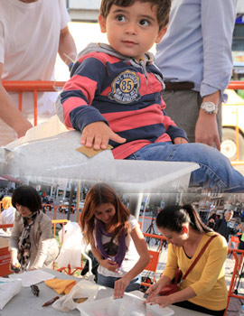 Imágenes de la participación de los castellonenses en el proyecto Love Stone de UBE