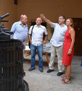 La alcaldesa de Castellón Amparo Marco, visita la ermita de Sant Jaume