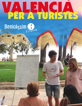 Benicàssim “exporta” el valenciano a los turistas de todo el mundo