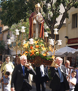 Procesión en las fiestas de Santo Tomás de Villanueva de Benicàssim