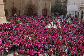 II Marcha solidaria contra el cáncer de mama en Castellón