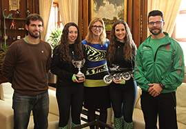 Recepción en el Ayuntamiento a atletas del Club Patí Castalia
