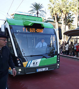 Se habilita un servicio especial del TRAM para la Nochevieja