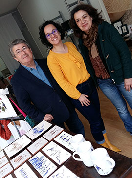 Lorenzo Ramírez lleva sus motivos magdaleneros a la cerámica