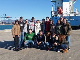 Alumnos del Instituto Vila-roja de Almassora visitan el Puerto de Castellón