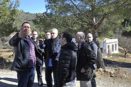 Martínez ultima los detalles del final de etapa de la Vuelta en el Mas de la Costa de Llucena
