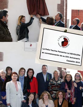 La Peña Taurina Femenina La Revolera  descubre una placa conmemorativa de su 25 aniversario