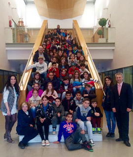 Alumnos de primaria del CEIP El Campanar de Alcalá de Xivert han visitado el puerto de Castellón