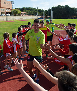 Pablo Torrijos estrena el nuevo tartán de Penyeta en Castellón