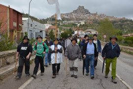 Tradicional Rogativa de los vecinos de Morella camino hacia Vallivana