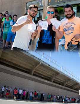 Colas en las taquillas del Castalia