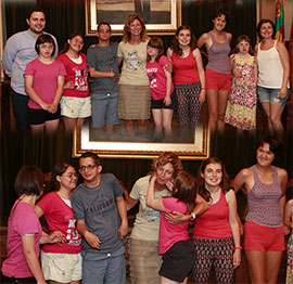 Alumnos de la Asociación Síndrome de Down visitan el Ayuntamiento  de Castellón