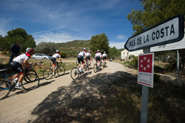 La Diputación prevé que el paso de la Vuelta por la provincia incremente en un 10% los cicloturistas en Castellón