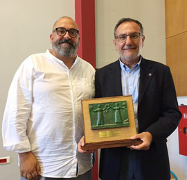 La Universitat Jaume I de Castellón recibe el Premio Canigó que la Universitat Catalana d´Estiu