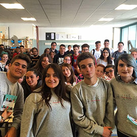 Más de 1.200 jóvenes castellonenses en la premier de la TV-movie 'Nada será igual'
