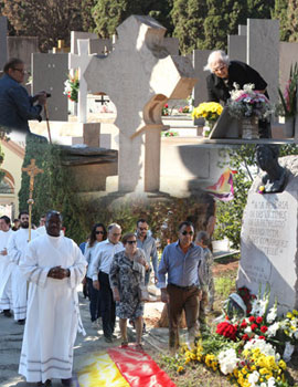 Castellón recuerda a sus seres queridos