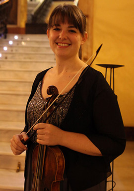 El violín de Alba Encinas en el Real Casino Antiguo de Castellón