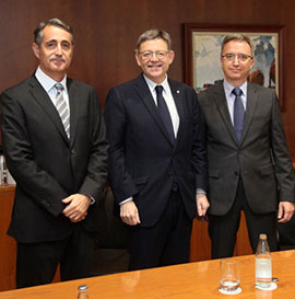 El president de la Generalitat, Ximo Puig, visita la refinería de BP Oil en Castellón