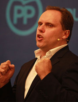 El economista Daniel Lacalle en el Real Casino Antiguo de Castellón