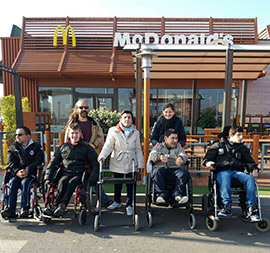 La Fundación Aspropace visita McDonald's Castellón y Vila-real