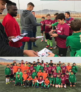 Jugadores del CD Castellón visitan al Club Drac