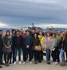 Alumnos de 3º de Logística y Marketing de la Escuela de Negocios de Valencia visitan el puerto de Castellón
